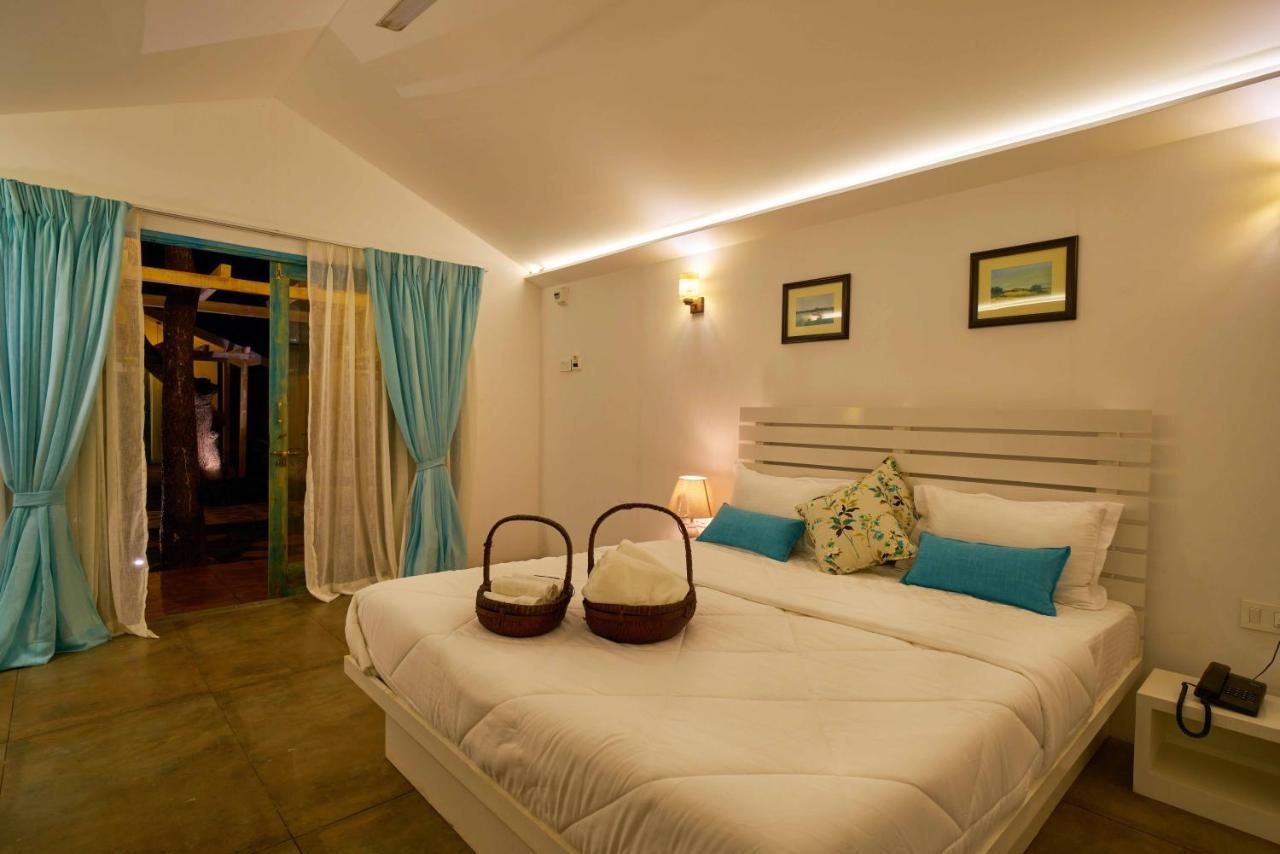 Blu Resorts Вагатор Екстериор снимка